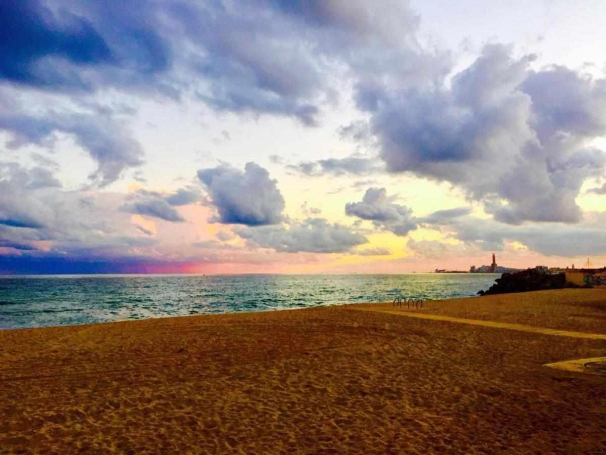 Masia Can Tramontana Guest House Tiana Bagian luar foto