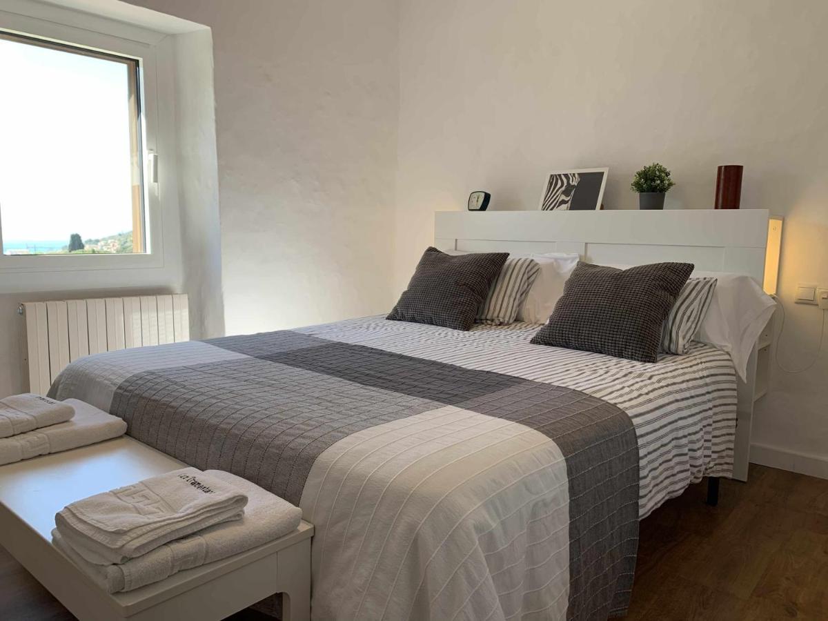 Masia Can Tramontana Guest House Tiana Bagian luar foto