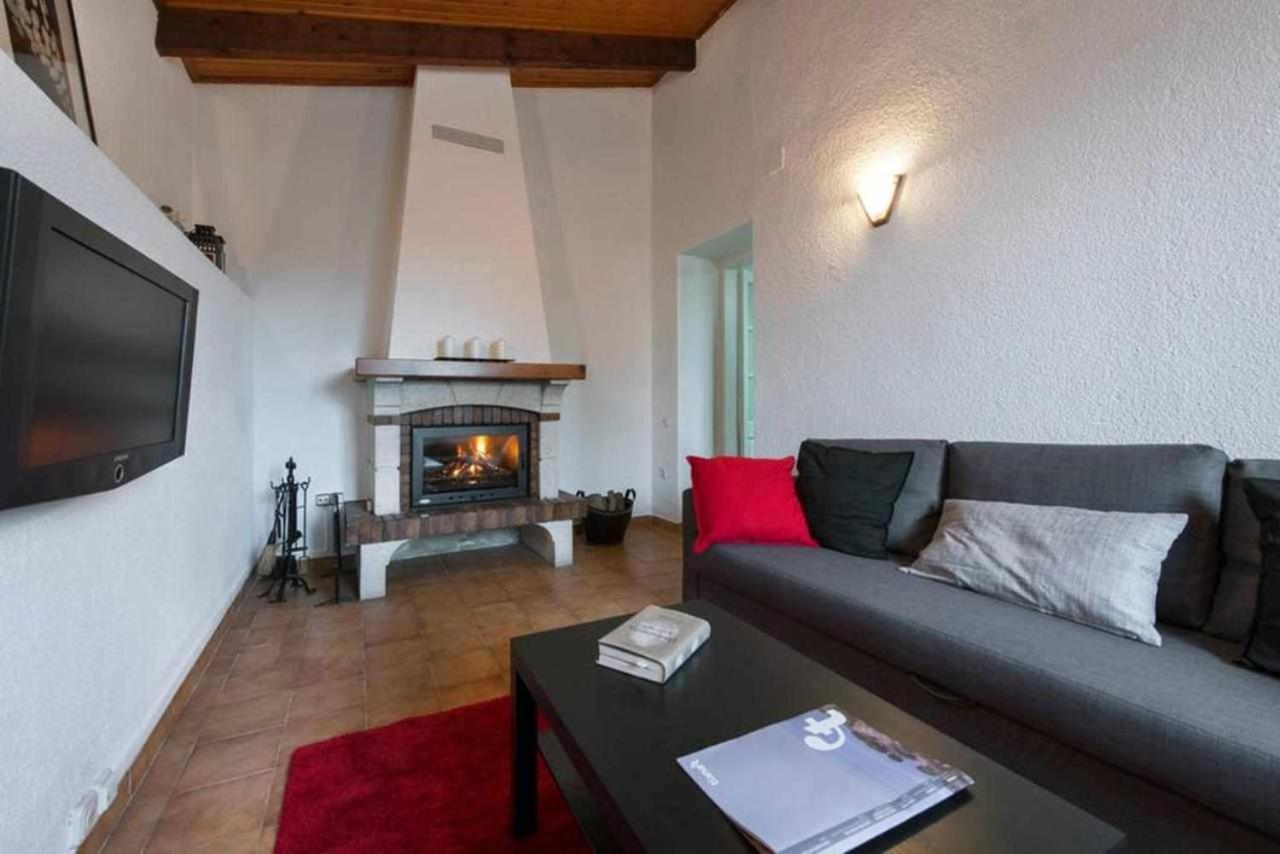 Masia Can Tramontana Guest House Tiana Bagian luar foto